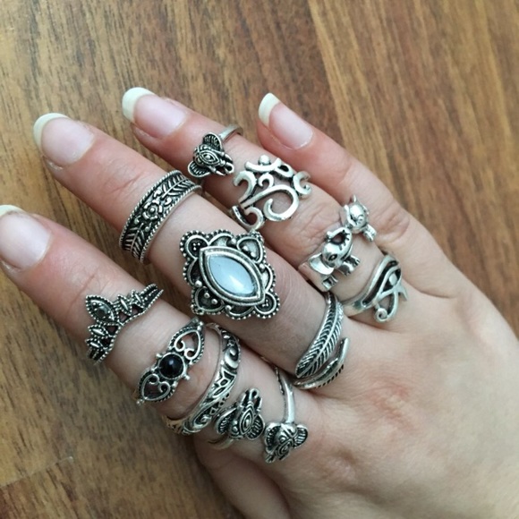 New 11 Piece Silver Boho Ring Set - Picture 6 of 7